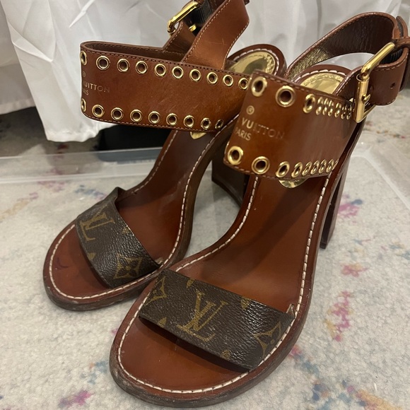 Louis Vuitton Passenger Heel - Block Heel - Picture 2 of 7